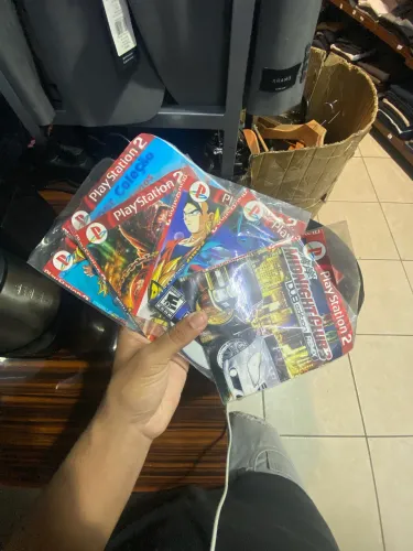 Jogos de play 2, cada jogo 20 reais.