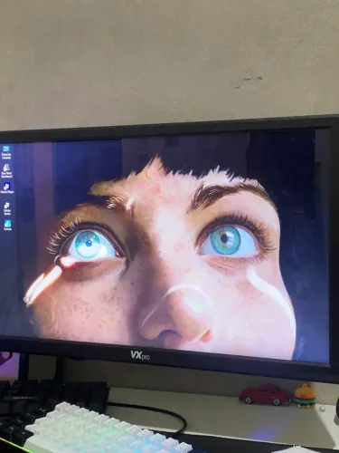 Vendo monitor de 20 polegadas da Vxpro, funcionando perfeitamente e na garantia ainda