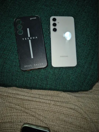 Celular seminovo na caixa original S23 Fe Samsung