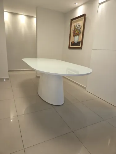 Mesa de jantar sofisticada feita sob medida