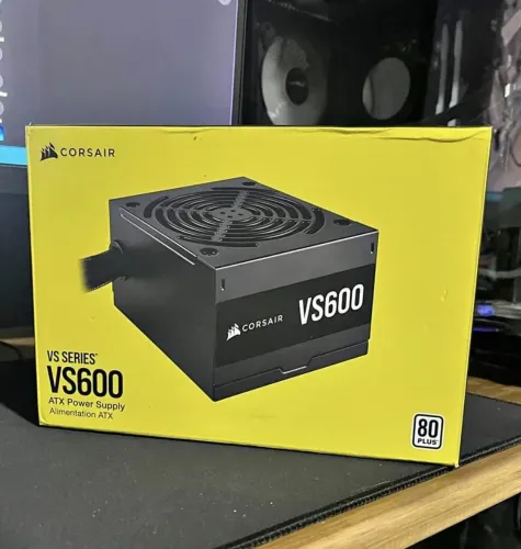 Vendo fonte corsair, vs600 boa no precinho