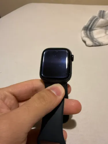 Apple Watch S8