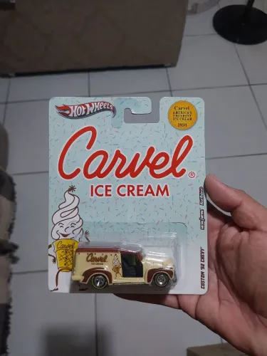 Hot Wheels Custom '52 Chevy pop culture Real Riders Carvel Ice Cream