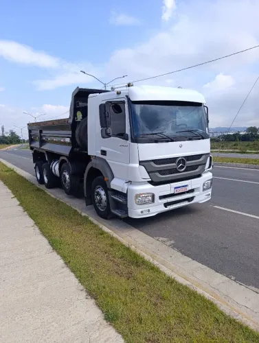 Vendo axor 2533 caçamba bitruck