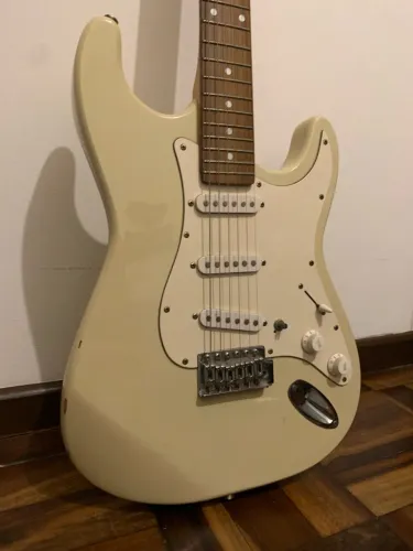 Guitarra Strinberg