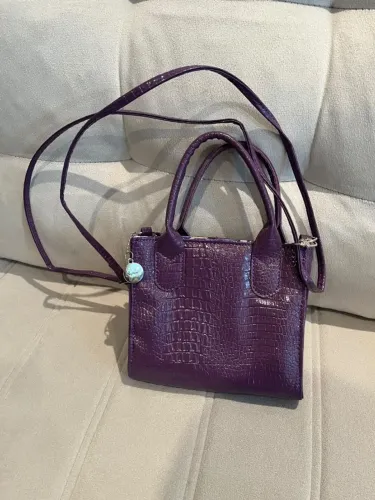Bolsa com Alça Pequena Roxa Nova