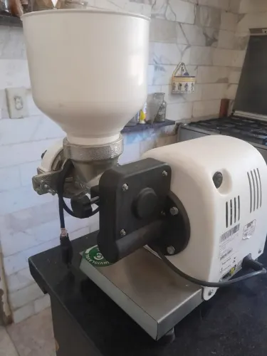 Mata moinho moedor p grao, eletrico 1/3cvbivolt monofasico,usado,funcionando