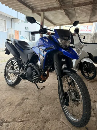 Lander 250 pouco rodada
