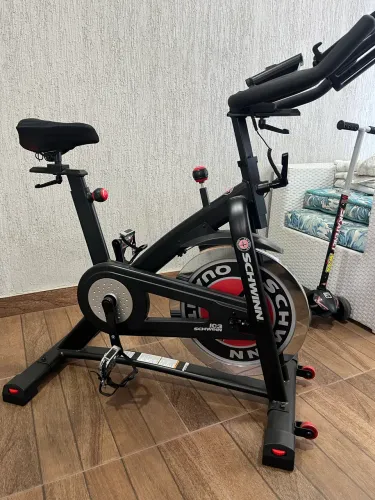 Bike de spinning Schwinn ic3 zero