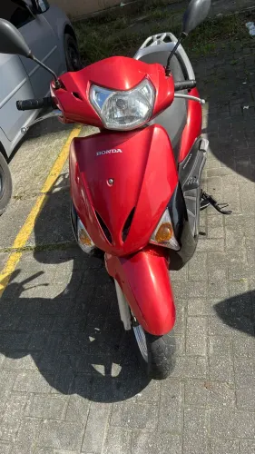 Honda Lead 2013 Vermelha