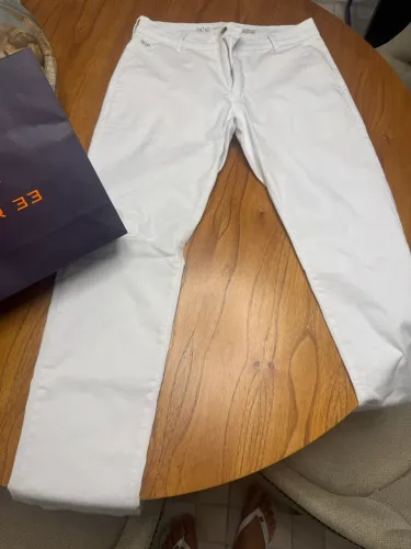 (SEM USO)CALÇA BRANCA HANGAR 33,MODELAGEM SLIM TAMANHO 42