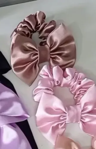 Xuxinha Scrunchie De Cetim kit com 10