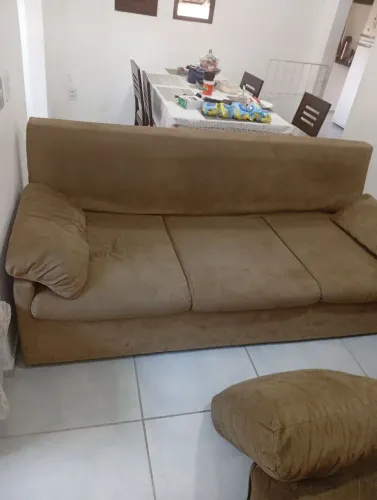 Sofá três lugares