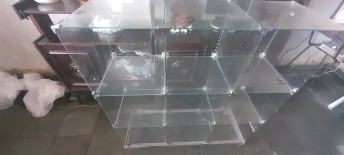 Expositor de vidro 1 metro d alt. Por 96cm de largura