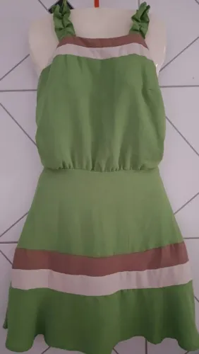 Vestido leve e estiloso