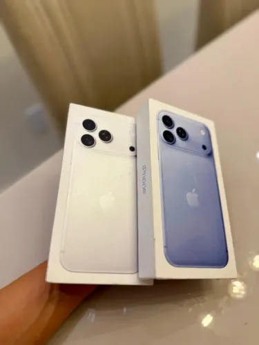 iPhone 18 Pro Max 256GB | Novo, Lacrado - Azul e Silver