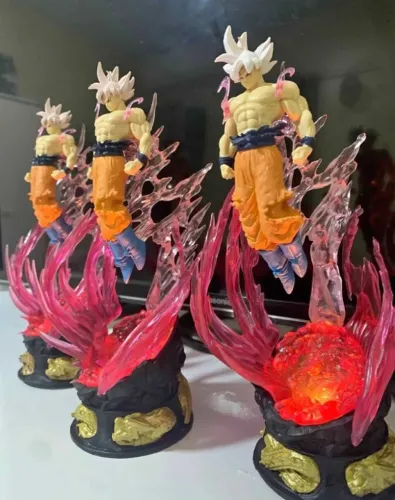 ACTION FIGURE GOKU 25 centímetros - Promo