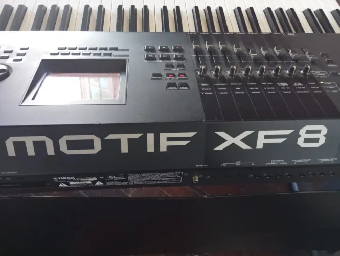 Teclado Yamaha Motif Xf8 