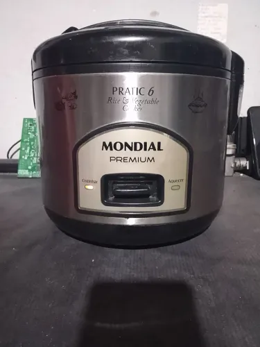Panela Elétrica de arroz 6 xícaras 