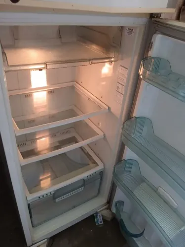 Vendo geladeira