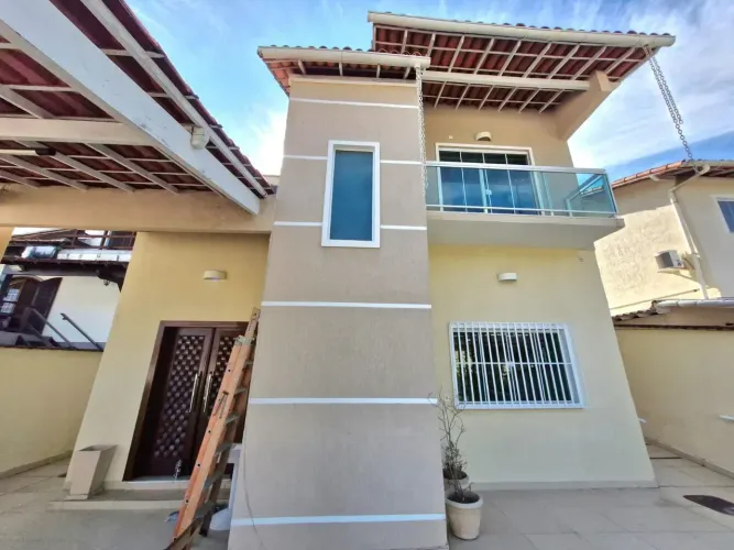 Imóvel para venda com 250 metros quadrados com 4 quartos