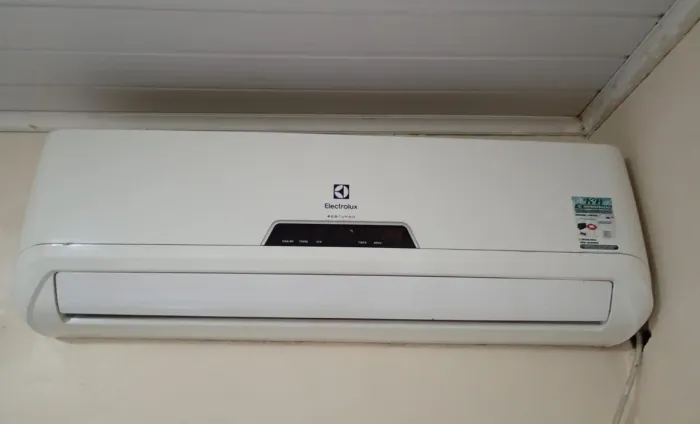 AR CONDICIONADO ELECTROLUX 12MIL BTUS - NÃO FAÇO ENTREGA