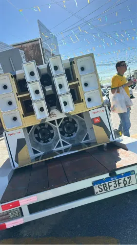 PAREDÃO DE SOM