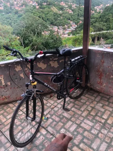 Vendo essa bicicleta aro 29. 900 reais