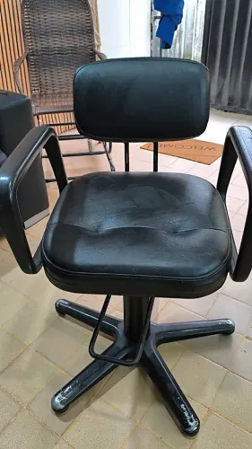 Vendo cadeira de salão de beleza