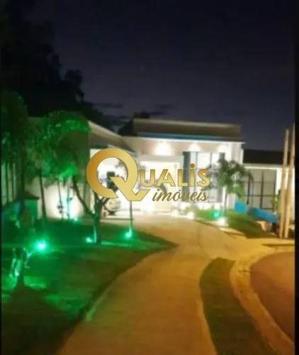 Casa de luxo em condomínio no Jardins Di Roma, Indaiatuba-SP: 3 quartos, 3 suítes, 3 salas