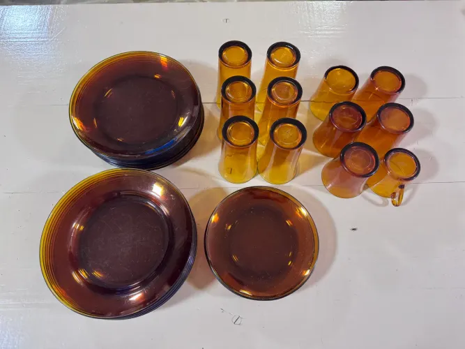 Conjunto Pratos e copos Duralex