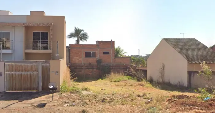 LOTE 390m² - ASFALTO/ÁGUA/LUZ - Próximo Coca-Cola - Trindade/GO