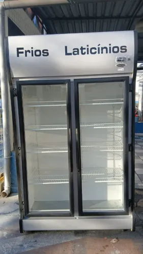EXPOSITOR REFRIGERADO PARA FRIOS E LATICÍNIOS - CONSERVEX