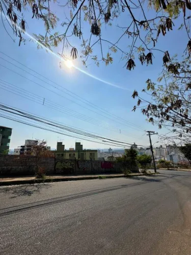 Terreno a venda no bairro Manacás