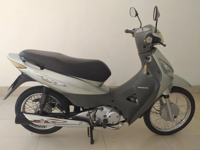 Honda biz 125 ES