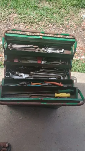 Caixa de ferramentas pesadas pra mecânico 