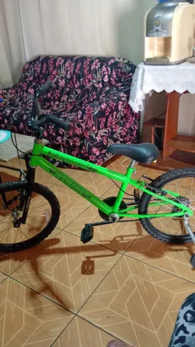 Bicicleta semi nova