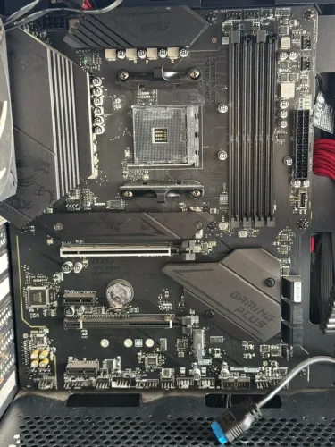 Placa-mãe MSI MPG B550 Gaming Plus AM4