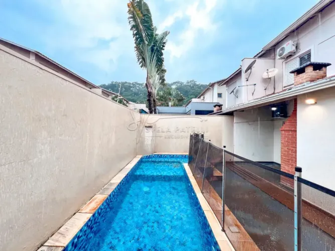 Casa sobrado de 110m² com 03 quartos para locação e venda em condomínio - Vila do Golf