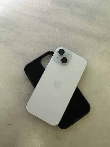 iPhone 15 128GB