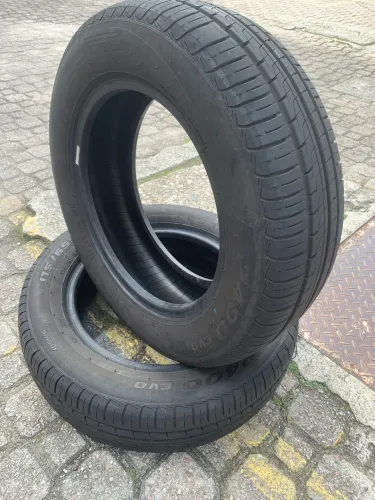 Par de Pneus Pirelli 175/65 Aro 14 