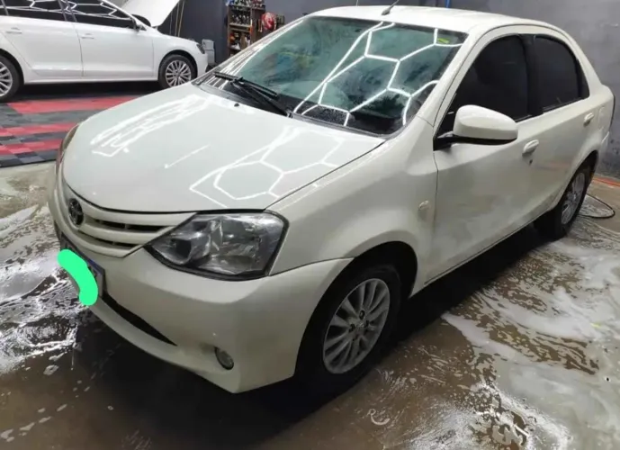 Toyota Etios XLS Sedan 1.5 Flex 16V 4P Mec. 2014
