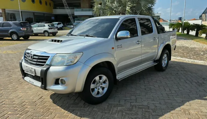 Toyota Hilux CD D4-d 4X4 3.0 TDI Dies. Mec. 2014