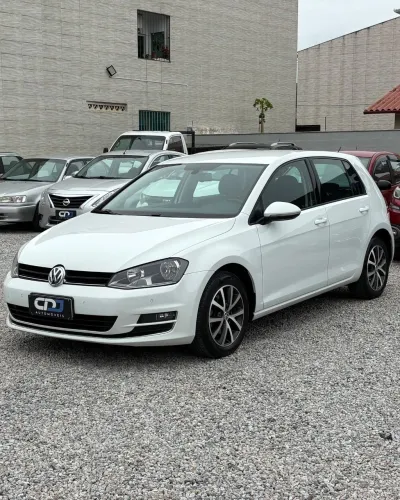 Volkswagen Golf Highline 1.4 TSI 140cv Aut. 2015