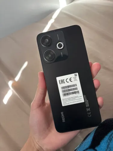 Vendo celular semi novo, usado poucas vezes!