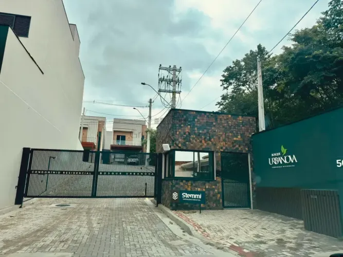 Casa em Condomínio - Bosque Urbanova - 3 Dormitórios - 146m².