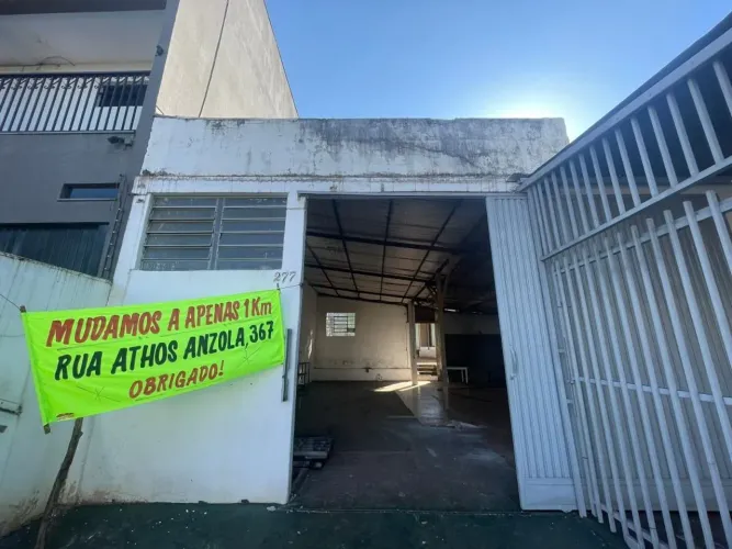 Barracão para alugar, 63 m² por R$ 2.200,00/mês - Leonor - Londrina/PR