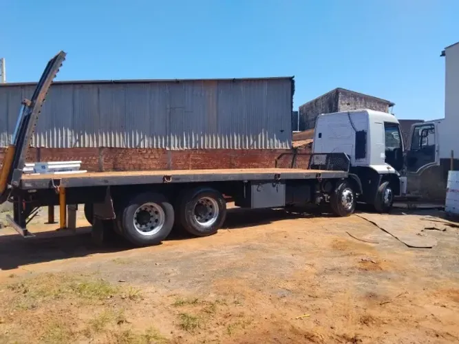 Ford Cargo 2429 2019 8x2 Plataforma