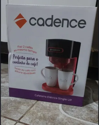 Cafeteira Elétrica cadence nova