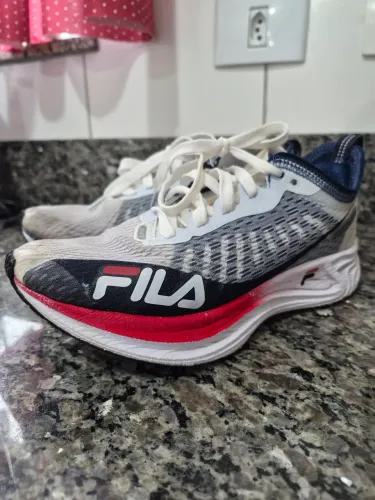 Tênis feminino fila Racer Carbon Tri